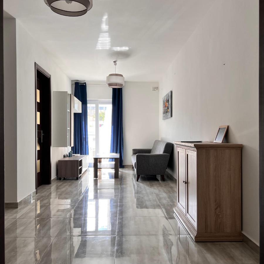 F3 Room 2, Private Room Two Single Beds Shared Bathroom Msida Exterior foto